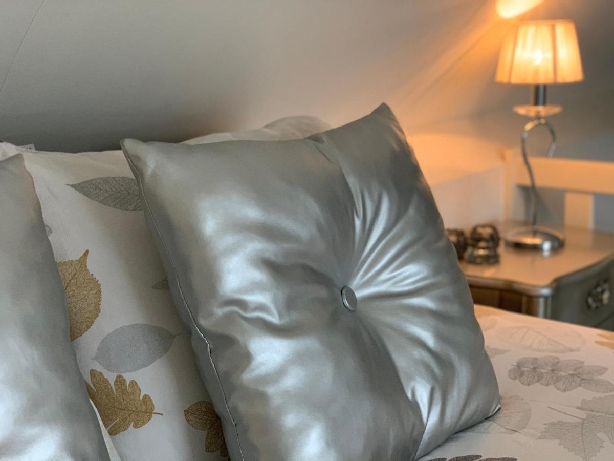 Bed & Breakfast Heitse Heythuysen Esterno foto